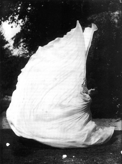 Théodore Rivière: Loie Fuller, dans la „Danse du Lys“, um 1896